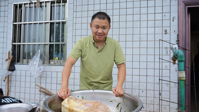 农村四哥最新生活分享,农村四哥最新生活分享，巷弄深处的特色小店探秘